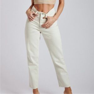 Meshki Millicent Plain Ridgid Mom Jeans - Ecru